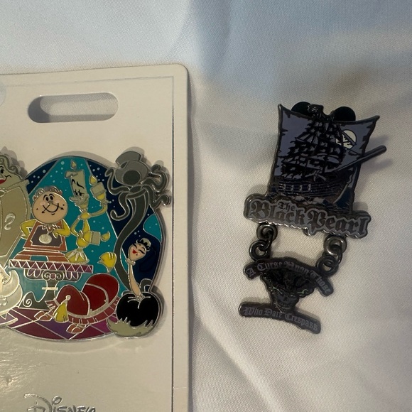 Disney Enamel Pin Lot - Black, Red, Gold Accents - Picture 6 of 14
